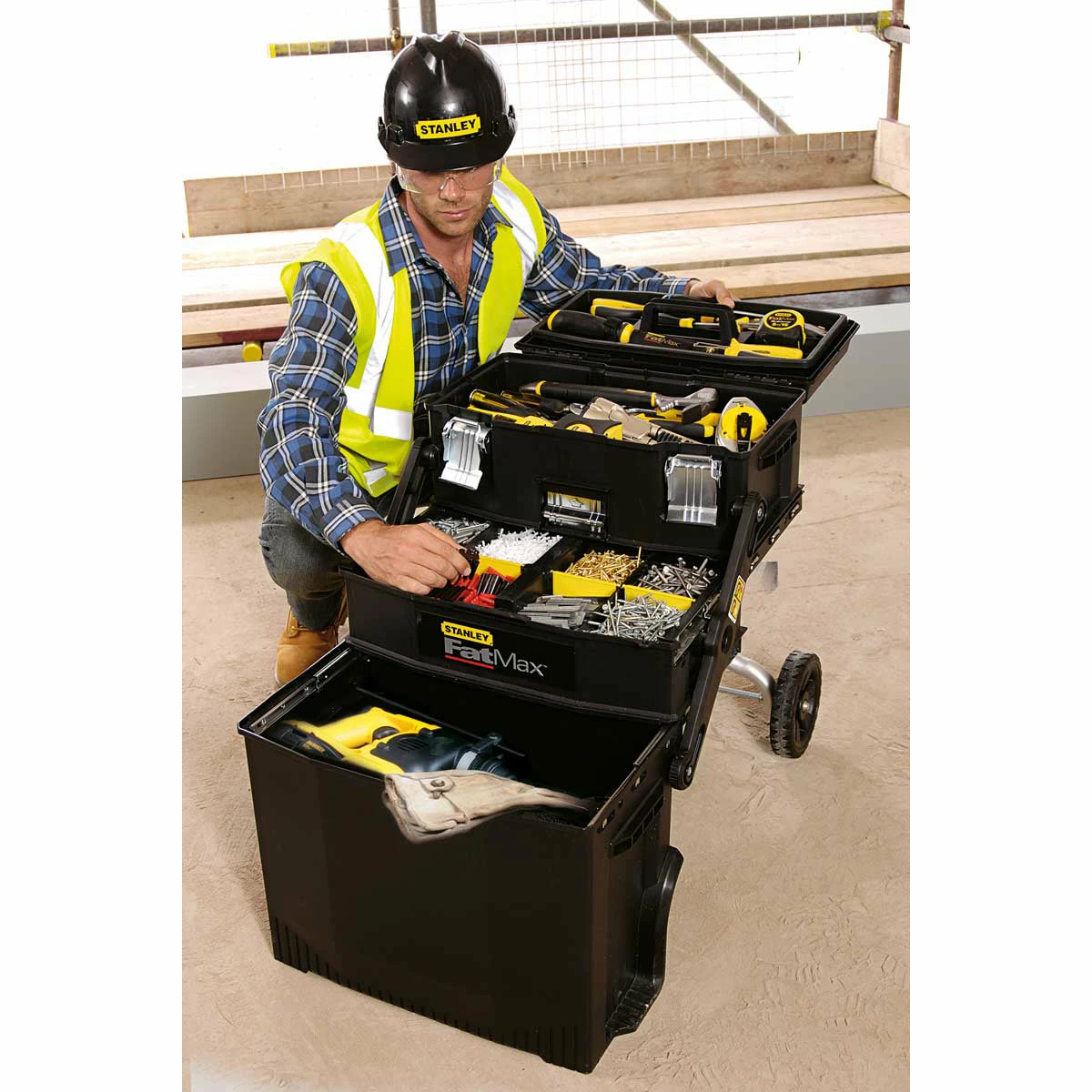 Stanley 020800R FatMax 4-in1 Telescopic Mobile Work Station For Tools And Parts 5 Stanley 020800R FatMax 4-in1 Telescopic Mobile Work Station For Tools And Parts