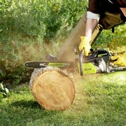 GreenWorks 2000002 80-Volt 18-Inch 2.0Ah Heavy Duty Cordless Chainsaw Kit Lawn & Outdoor Power