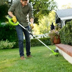 GreenWorks 2101602 40-Volt 12-Inch GMAX Cordless Lithium-Ion String Trimmer Kit Lawn & Outdoor Power