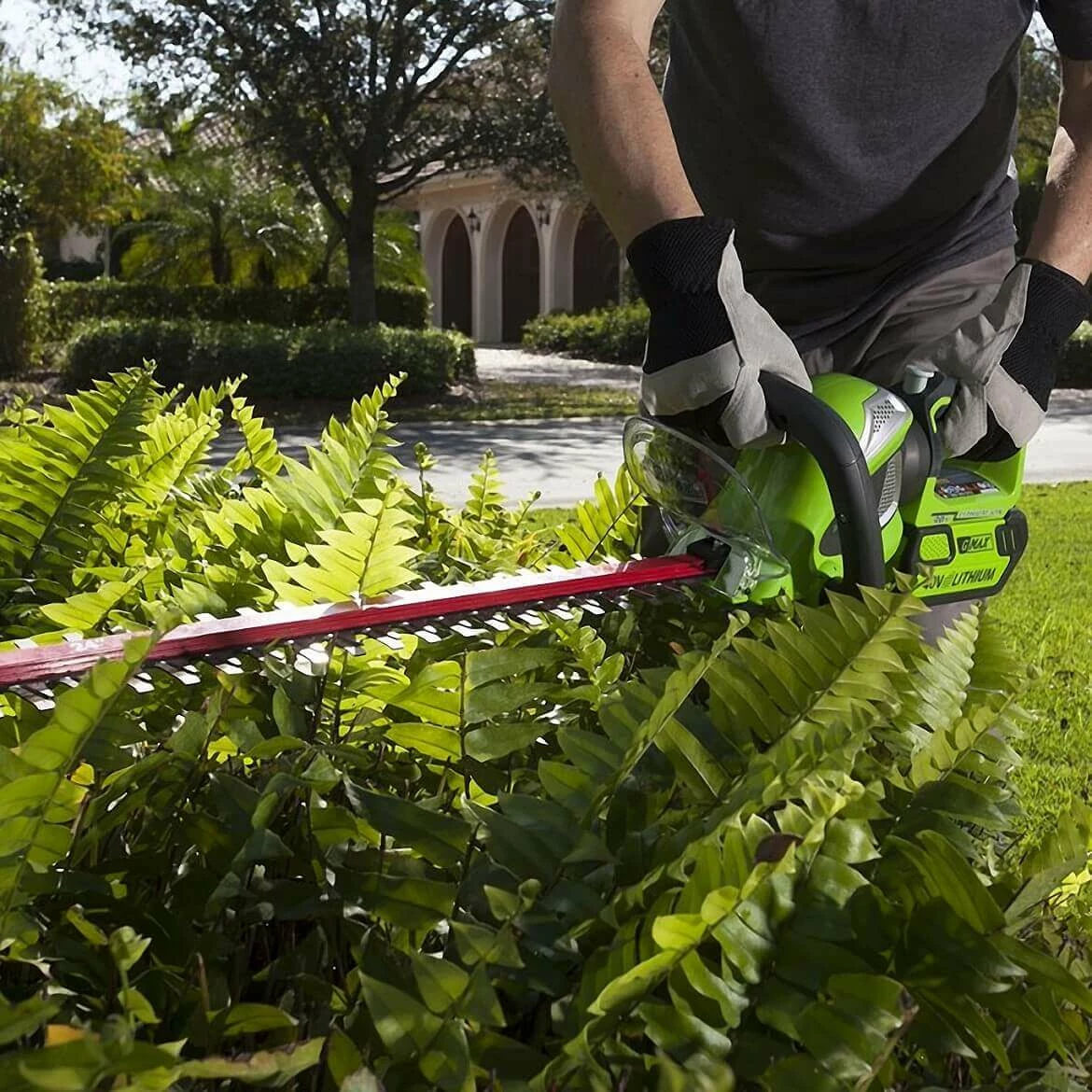 Lawn & Outdoor Power GreenWorks 22332 40-Volt 24-Inch Cordless Rotating Hedge Trimmer - Bare Tool 7 Lawn & Outdoor Power GreenWorks 22332 40-Volt 24-Inch Cordless Rotating Hedge Trimmer - Bare Tool