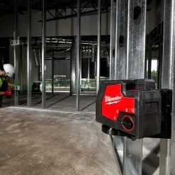 Milwaukee 3510-21 REDLITHIUM USB Rechargeable Cordless Green 3-Point Laser 17 Milwaukee 3510-21 REDLITHIUM USB Rechargeable Cordless Green 3-Point Laser