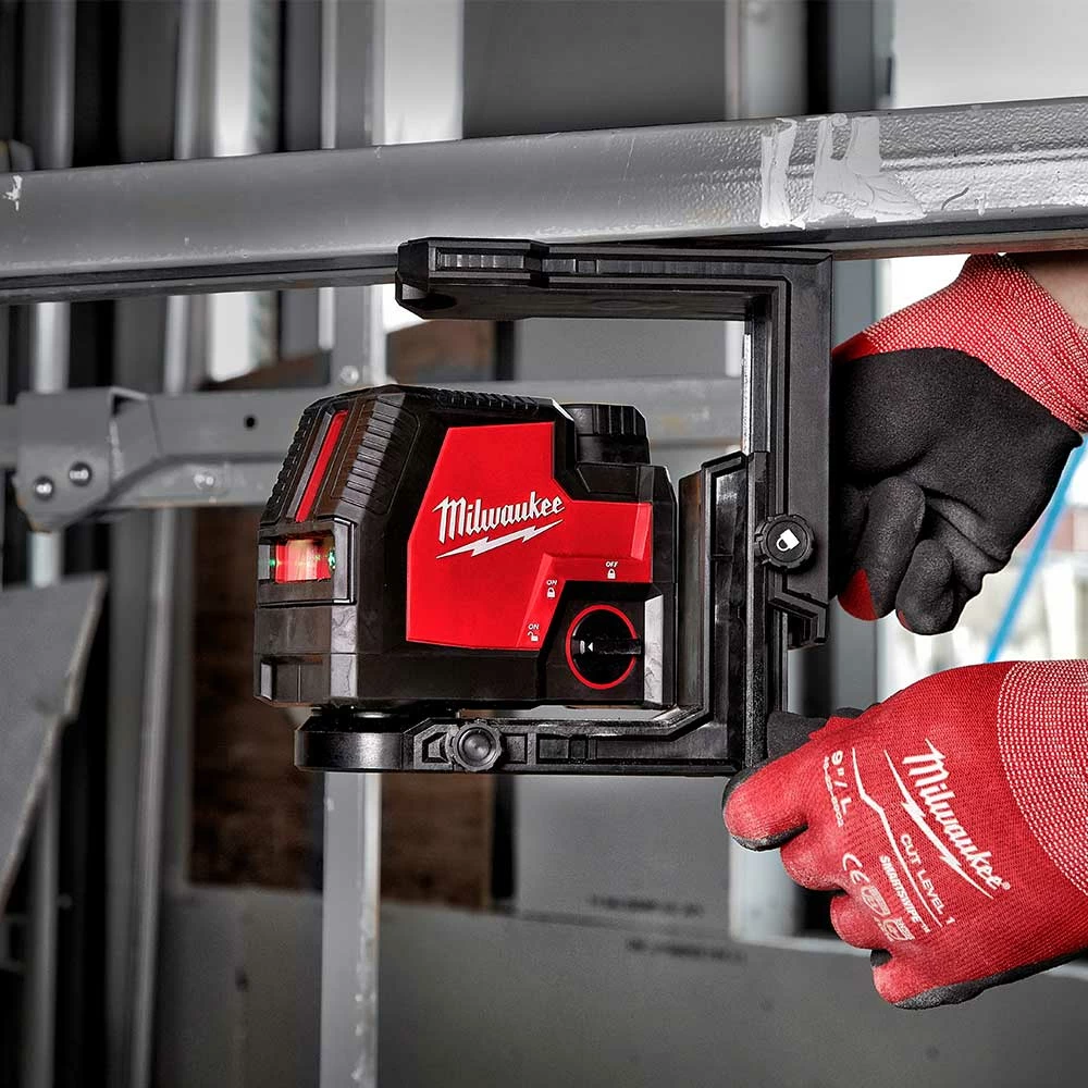 Milwaukee 3510-21 REDLITHIUM USB Rechargeable Cordless Green 3-Point Laser 10 Milwaukee 3510-21 REDLITHIUM USB Rechargeable Cordless Green 3-Point Laser