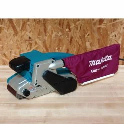 Makita 9903 3'' X 21'' 8.8 Amp Variable Speed Belt Sander W/ Dust Bag 8 Makita 9903 3'' X 21'' 8.8 Amp Variable Speed Belt Sander W/ Dust Bag