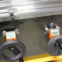 Baileigh 1000796 BP-3142NC 220V 42 Ton 31" Hydraulic Press Brake Tools & Equipment