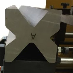 Baileigh 1000796 BP-3142NC 220V 42 Ton 31