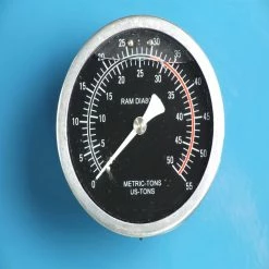 Baileigh 1004816 HSP-30A 30 Ton Pneumatic/Hand Operated H-Frame Press