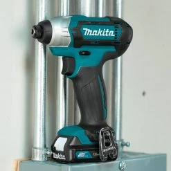 Makita CT232 12 Volt CXT 1.5Ah 2-Tool Lithium-Ion Drill And Driver Combo Kit