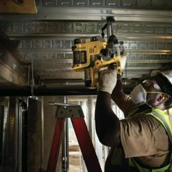 DeWALT DCH273P2DHO 20V 1 Inch SDS-Plus Dust Extractor Rotary Hammer