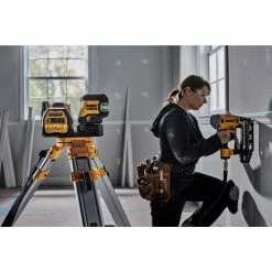 Tools & Equipment DeWALT DCLE34220GB 20V MAX Cordless 2 Spot Green Line Laser - Bare Tool 11 Tools & Equipment DeWALT DCLE34220GB 20V MAX Cordless 2 Spot Green Line Laser - Bare Tool
