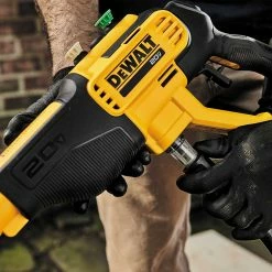 DeWALT DCPW550B 20V MAX 550 PSI Cordless Portable Power Cleaner - Bare Tool Lawn & Outdoor Power