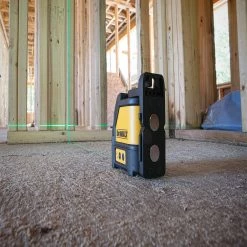 DeWALT DW088CG Green Self Leveling Cross Line Laser