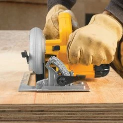 Tools & Equipment DeWALT DWE575 7-1/4-In Electric Next Gen Circular Saw Cutting Tool
