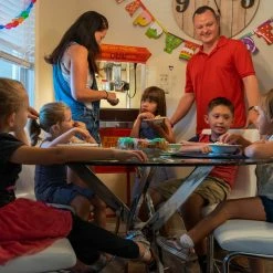 FunTime FT860CR 8oz Premium Red/Gold Popcorn Popper Machine Maker Cart Vintage