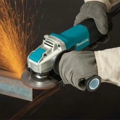 Makita GA4570 4-1/2