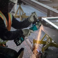 Makita GAG03M1 40V MAX XGT 4-1/2” / 5