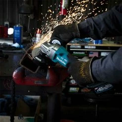 Makita GAG03M1 40V MAX XGT 4-1/2” / 5