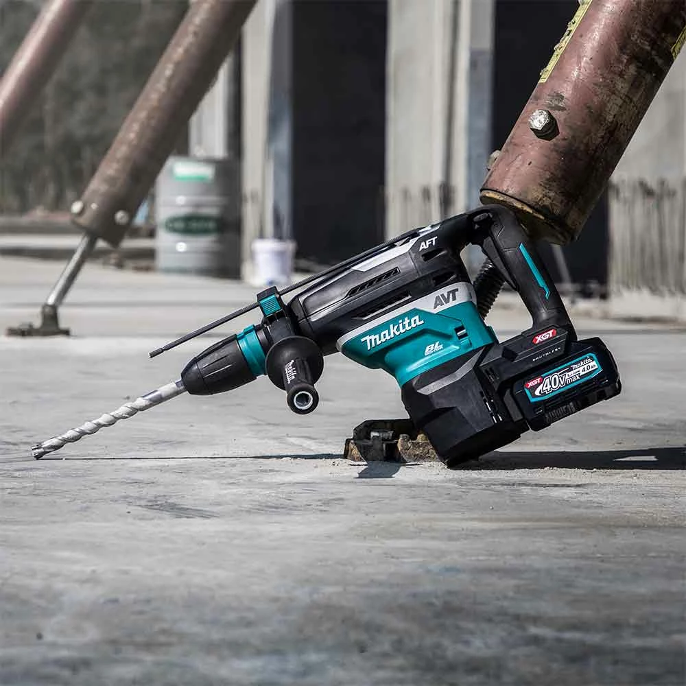 Tools & Equipment Makita GRH05M1 40V MAX XGT 1-9/16" Brushless Cordless AVT Rotary Hammer Kit 14 Tools & Equipment Makita GRH05M1 40V MAX XGT 1-9/16" Brushless Cordless AVT Rotary Hammer Kit