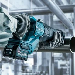 Makita GRJ01M1 40V MAX XGT Brushless Cordless Reciprocating Saw Kit W/ 4.0Ah Tools & Equipment