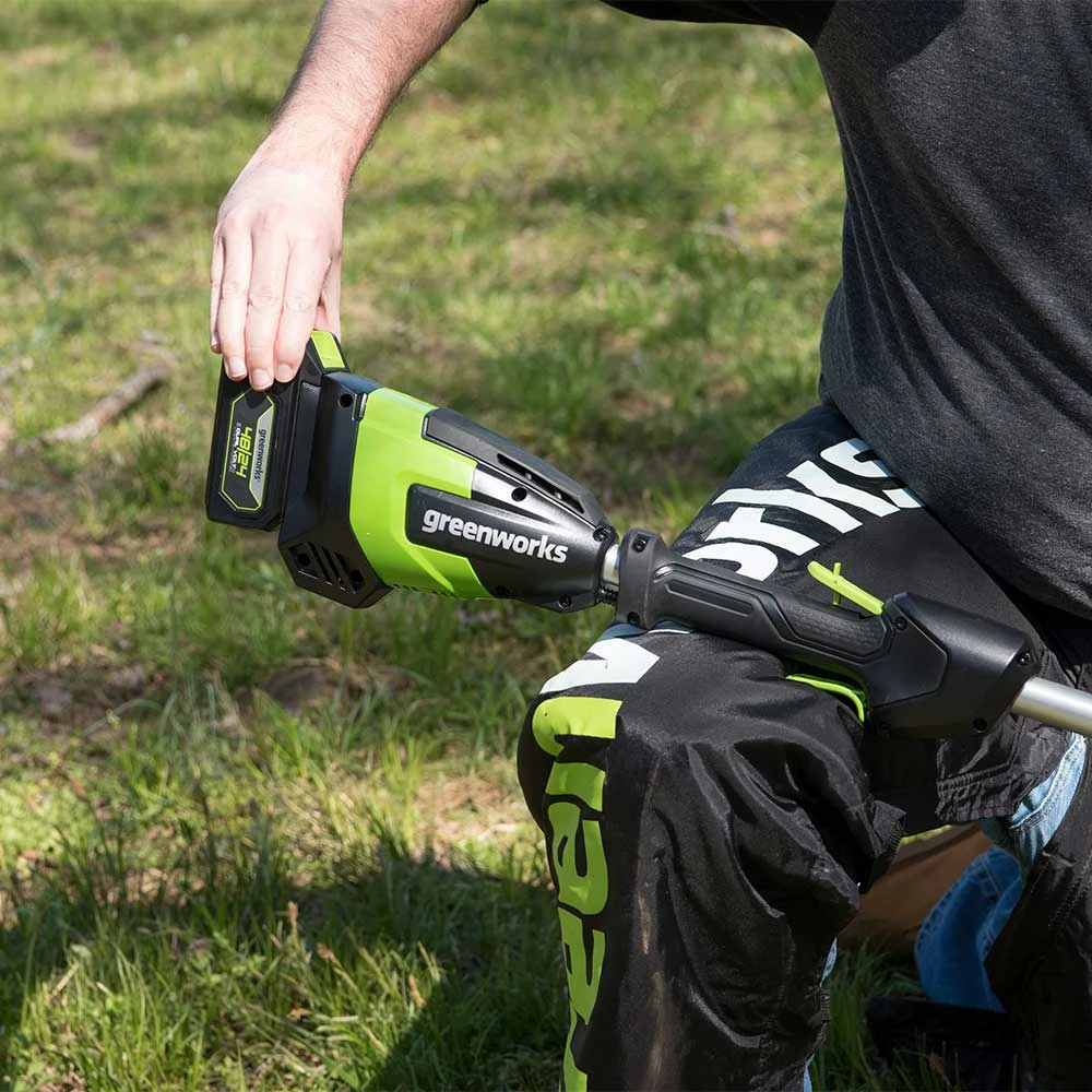 GreenWorks Commercial 48PS8 48V 8” Dual Volt Cordless Brushless Pole Saw Kit 4 GreenWorks Commercial 48PS8 48V 8” Dual Volt Cordless Brushless Pole Saw Kit