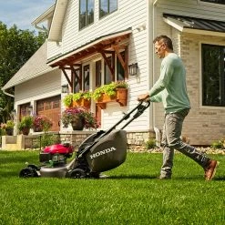 Honda HRN216VYA 21" 3-in-1 Self Propelled Twin Blade Gas Lawn Mower - Reconditioned Lawn & Outdoor Power 14 Honda HRN216VYA 21