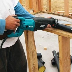 Makita JR3070CT 15-Amp 2,800 Spm Corded Anti-Vibration Reciprocating Saw Tools & Equipment