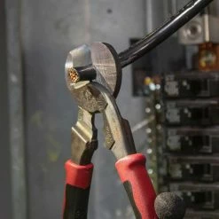 Klein J63225N Journeyman High Leverage Cable Cutter Tool W/ Stripping