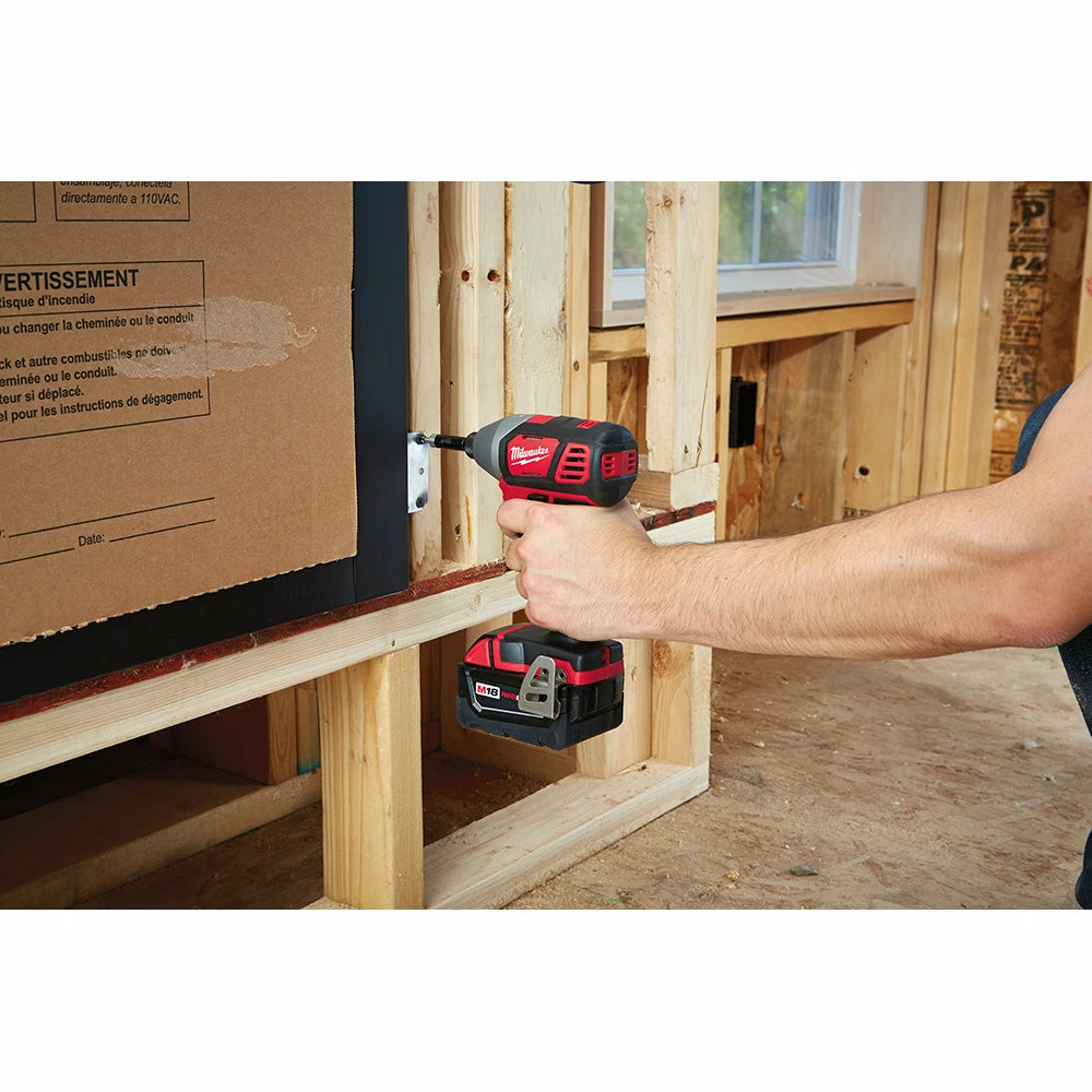 Tools & Equipment Milwaukee 2696-24 M18 18V Cordless Power Lithium-Ion 4-Tool Combo Kit 9 Tools & Equipment Milwaukee 2696-24 M18 18V Cordless Power Lithium-Ion 4-Tool Combo Kit