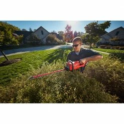 Milwaukee 2726-21HD M18 FUEL 18V 24-Inch Ergonomic Hedge Trimmer Kit Lawn & Outdoor Power