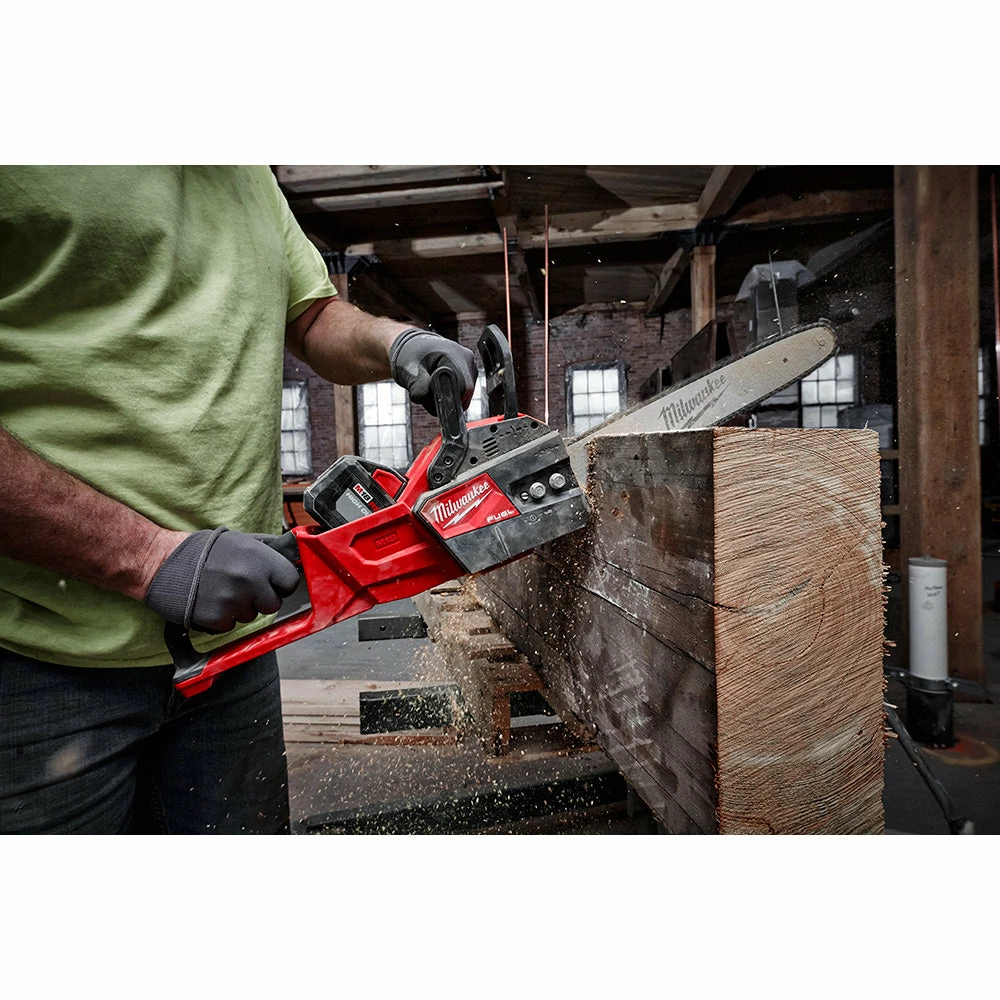 Milwaukee 2727-20 M18 FUEL 18V 16-Inch Cordless Chainsaw - Bare Tool 12 Milwaukee 2727-20 M18 FUEL 18V 16-Inch Cordless Chainsaw - Bare Tool