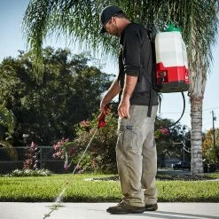 Milwaukee 2820-21PS M18 18V 4 Gallon Switch Tank Backpack Sprayer Kit