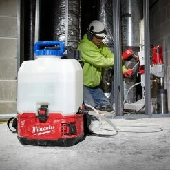 Milwaukee 2820-21WS M18 18V 4 Gallon Switch Tank Water Sprayer Tank Kit Lawn & Outdoor Power