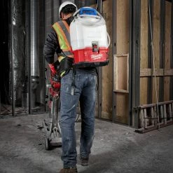 Milwaukee 2820-21WS M18 18V 4 Gallon Switch Tank Water Sprayer Tank Kit Lawn & Outdoor Power