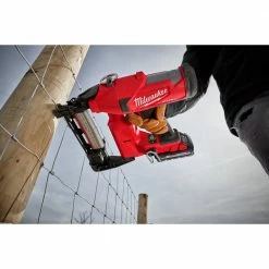 Milwaukee 2843-20 M18 18V FUEL Li-Ion Utility Fencing Stapler - Bare Tool