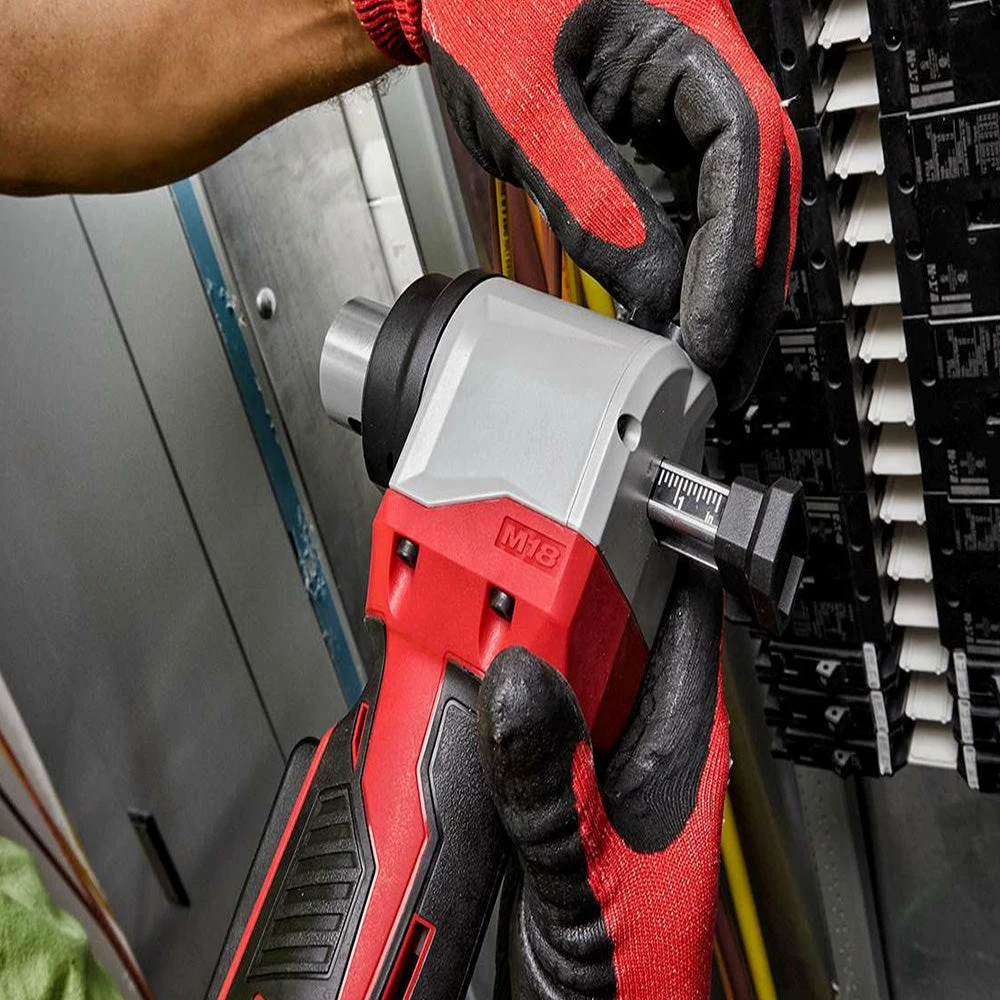 Milwaukee 2935X-21 M18 18V Cable Stripper Kit For Copper RHW, RHH, USE Tools & Equipment 7 Milwaukee 2935X-21 M18 18V Cable Stripper Kit For Copper RHW, RHH, USE Tools & Equipment