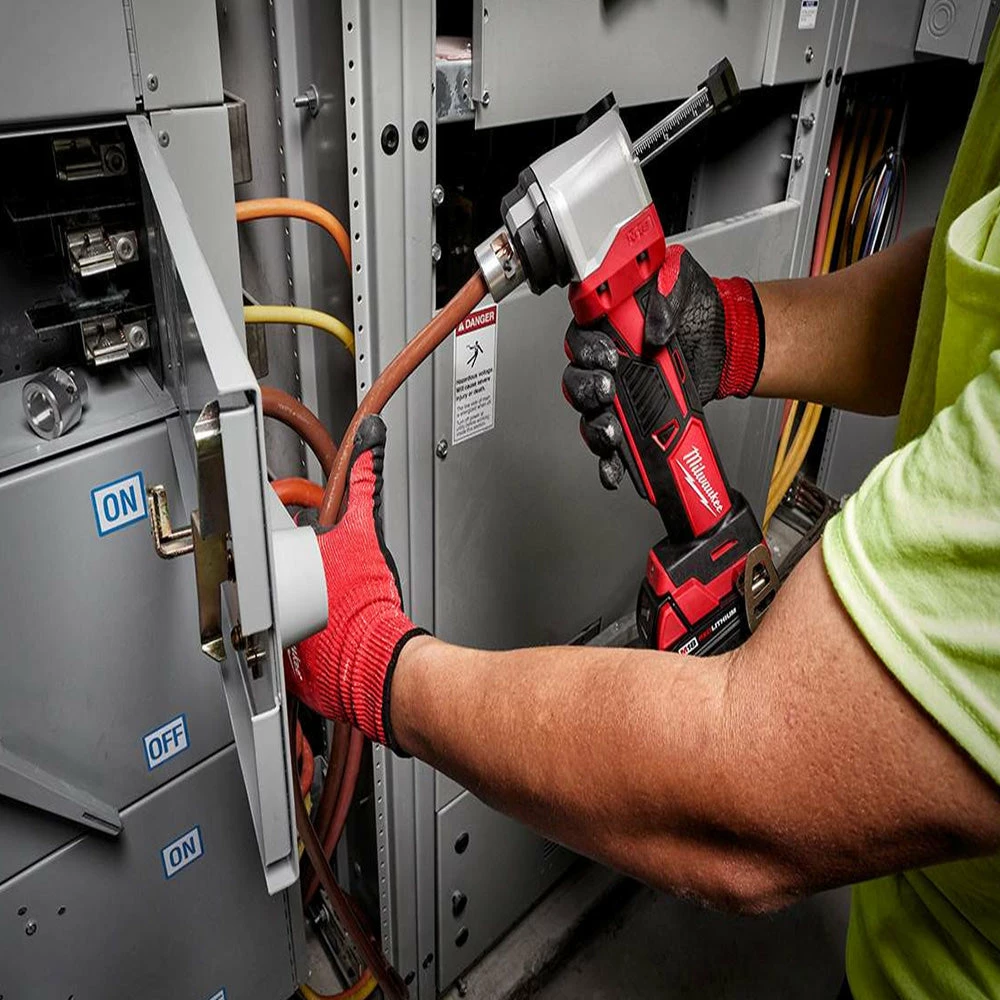 Milwaukee 2935X-21 M18 18V Cable Stripper Kit For Copper RHW, RHH, USE Tools & Equipment 8 Milwaukee 2935X-21 M18 18V Cable Stripper Kit For Copper RHW, RHH, USE Tools & Equipment