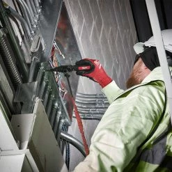 Milwaukee 48-22-2870 7 In 1 Cushion Grip Conduit Reamer W/ ECX Bit Tools & Equipment