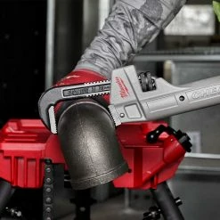 Tools & Equipment Milwaukee 48-22-7318 CHEATER Aluminum Adaptable Pipe Wrench W/ Multi Length