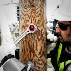 Milwaukee 48-22-9216 Lineman's 5-in-1 Ratcheting Wrench Tools & Equipment