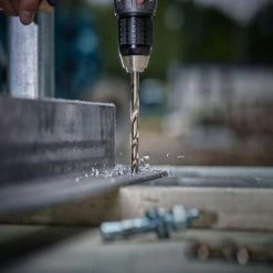 Tools & Equipment Milwaukee 48-89-2331 Cobalt Red Helix Drill Bit Kit - 15 PC