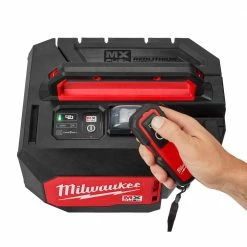 Milwaukee MXF370-2XC MX FUEL Cordless Heavy Duty Concrete Vibrator Tools & Equipment
