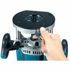 Makita RP1800 3-1/4 HP 15.0 Amp 2-3/4-Inch 22,000 Rpm Smooth Plunge Router