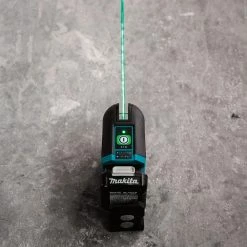 Makita SK105GDNAX 12 Volt Max 2.0 Ah CXT Cordless Green Beam Laser Kit Tools & Equipment