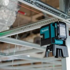 Makita SK106GDNAX 12 Volt CXT Cordless Self-Leveling 4 Point Green Laser Kit Tools & Equipment