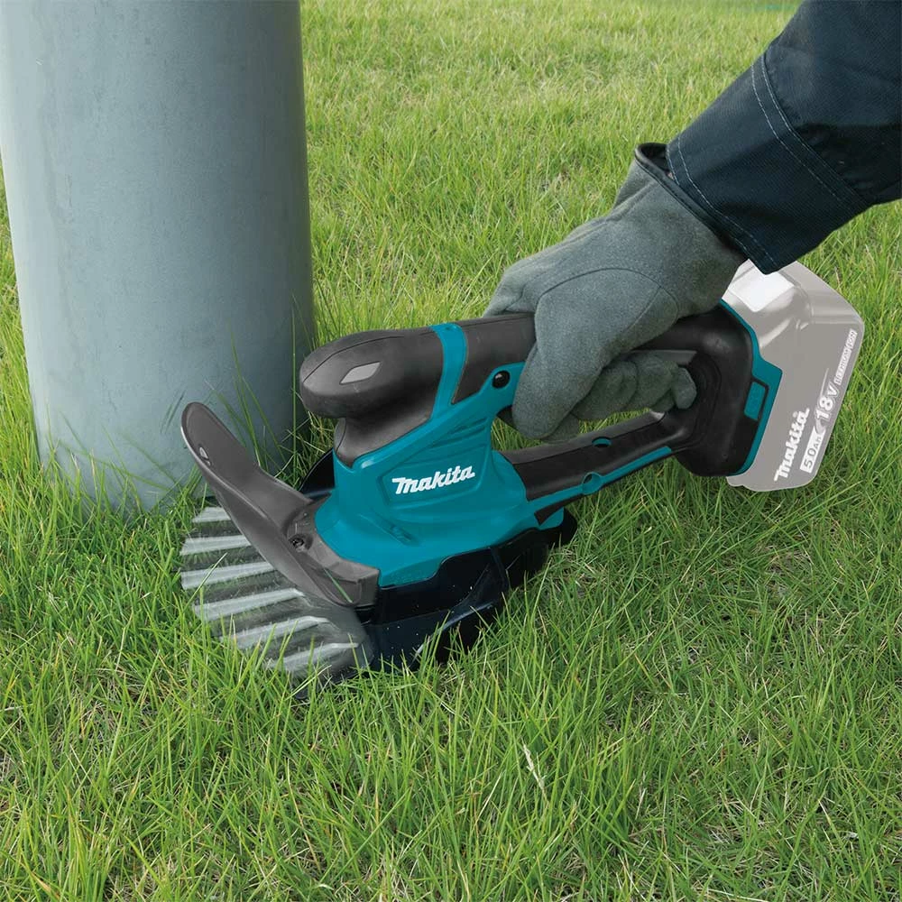 Makita XMU04ZX 18V LXT Cordless Grass Shear W/ Hedge Trimmer Blade - Bare Tool Tools & Equipment 4 Makita XMU04ZX 18V LXT Cordless Grass Shear W/ Hedge Trimmer Blade - Bare Tool Tools & Equipment