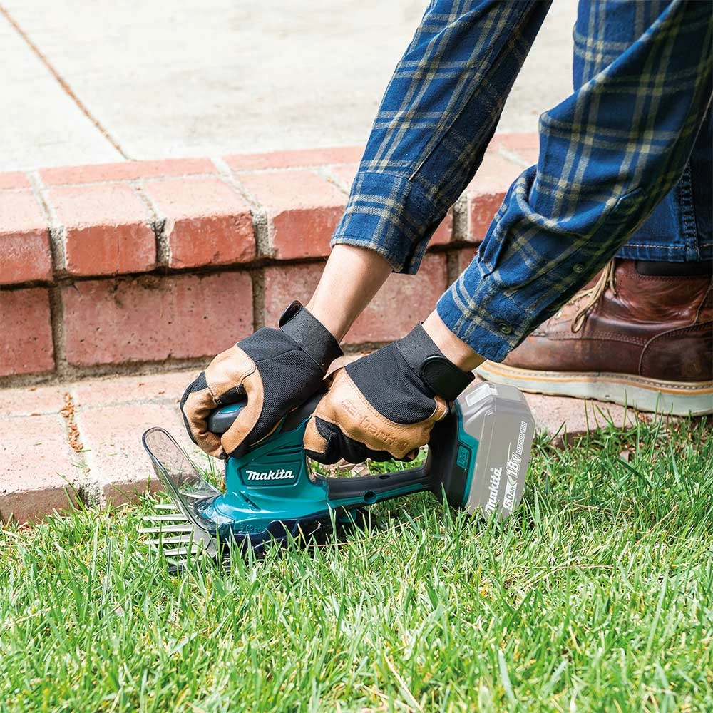 Makita XMU04ZX 18V LXT Cordless Grass Shear W/ Hedge Trimmer Blade - Bare Tool Tools & Equipment 8 Makita XMU04ZX 18V LXT Cordless Grass Shear W/ Hedge Trimmer Blade - Bare Tool Tools & Equipment