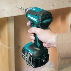 Tools & Equipment Makita XT269M 18-Volt 4.0 Ah LXT Lithium-Ion Brushless Cordless Combo Kit - 2pc