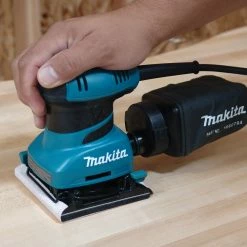 Makita BO4556K 4-1/2-Inch 2.0 Amp 14,000 Opm Finishing Sander With Case 12 Makita BO4556K 4-1/2-Inch 2.0 Amp 14,000 Opm Finishing Sander With Case