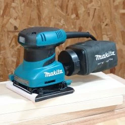 Makita BO4556K 4-1/2-Inch 2.0 Amp 14,000 Opm Finishing Sander With Case 13 Makita BO4556K 4-1/2-Inch 2.0 Amp 14,000 Opm Finishing Sander With Case
