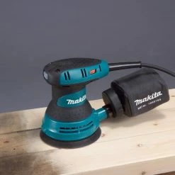 Tools & Equipment Makita BO5031K 5-Inch 3.0 Amp Variable Speed Control Random Orbit Sander Kit 12 Tools & Equipment Makita BO5031K 5-Inch 3.0 Amp Variable Speed Control Random Orbit Sander Kit