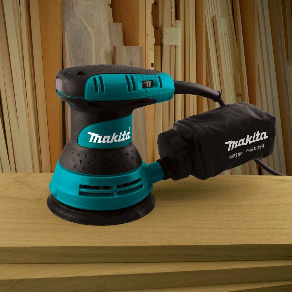 Tools & Equipment Makita BO5031K 5-Inch 3.0 Amp Variable Speed Control Random Orbit Sander Kit 8 Tools & Equipment Makita BO5031K 5-Inch 3.0 Amp Variable Speed Control Random Orbit Sander Kit